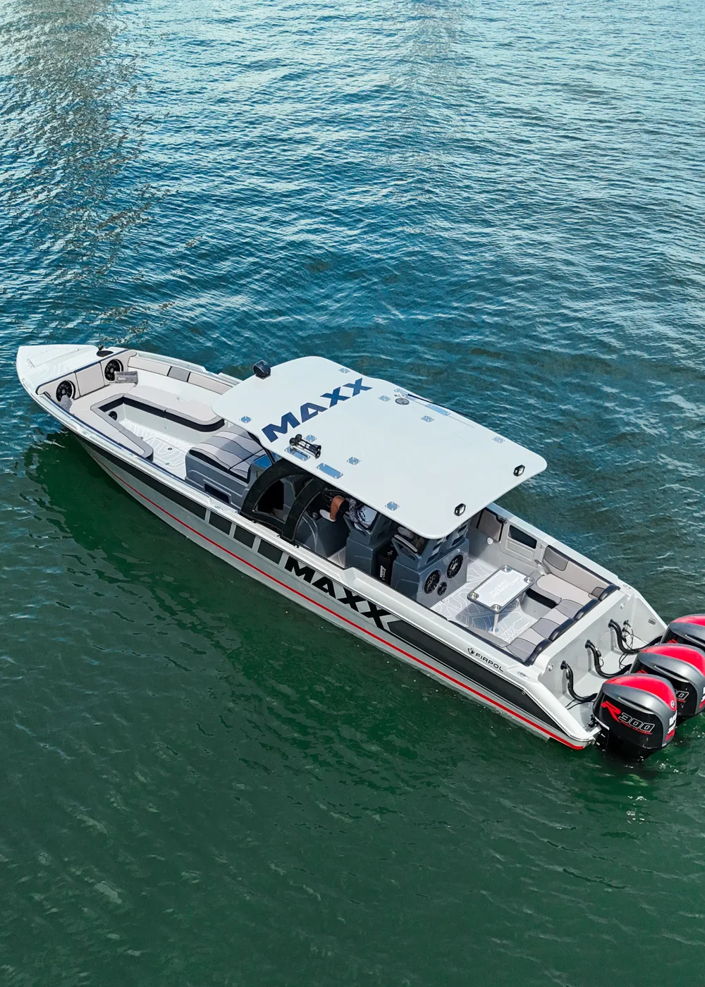 MAXXSEA 10